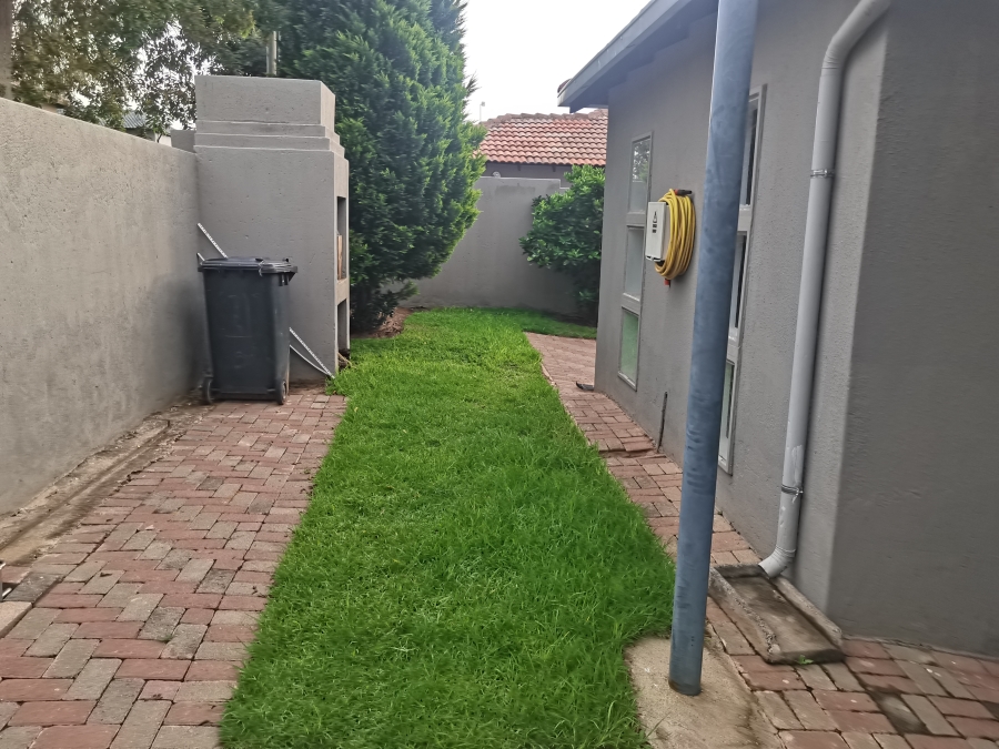 3 Bedroom Property for Sale in Cosmo City Gauteng