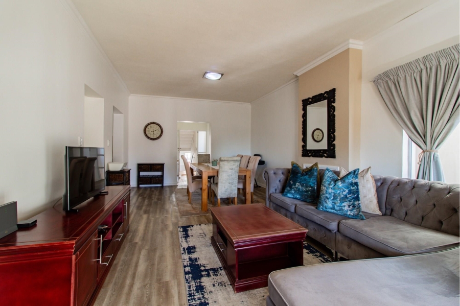 3 Bedroom Property for Sale in Greenstone Hill Gauteng
