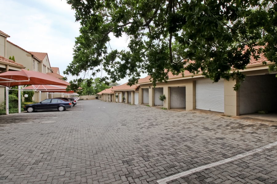 2 Bedroom Property for Sale in Illovo Gauteng