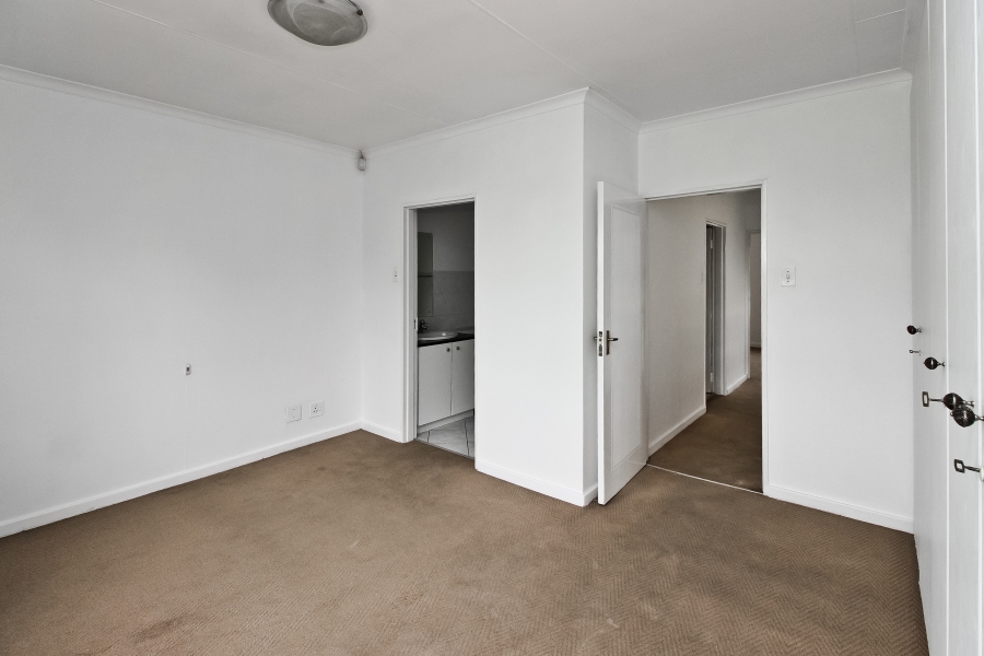 2 Bedroom Property for Sale in Illovo Gauteng
