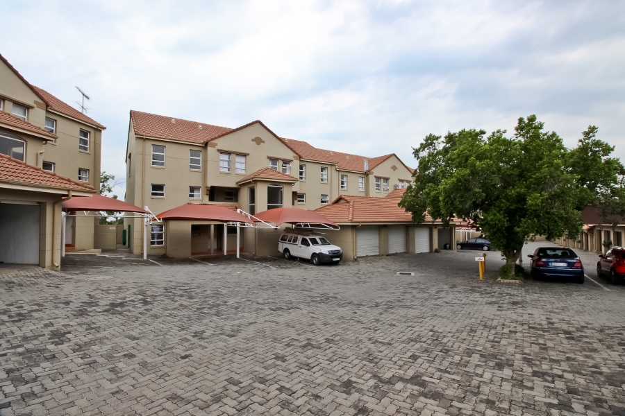 2 Bedroom Property for Sale in Illovo Gauteng