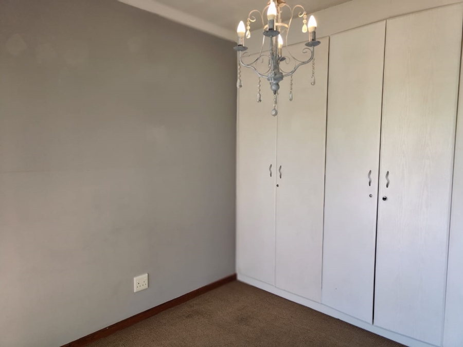 To Let 3 Bedroom Property for Rent in Three Rivers Gauteng