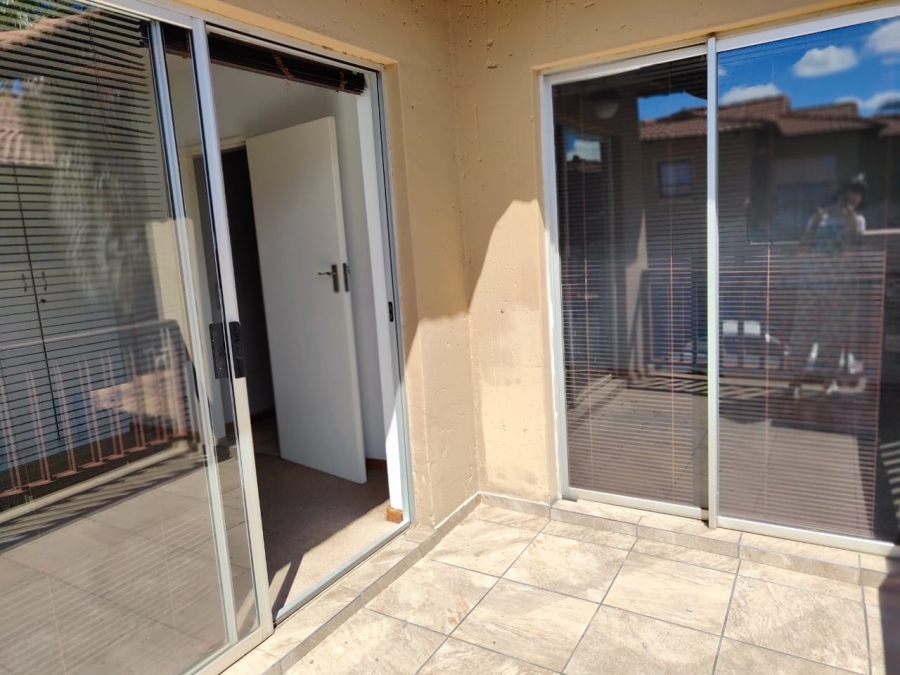 To Let 3 Bedroom Property for Rent in Three Rivers Gauteng