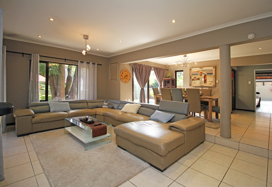 3 Bedroom Property for Sale in Lonehill Gauteng