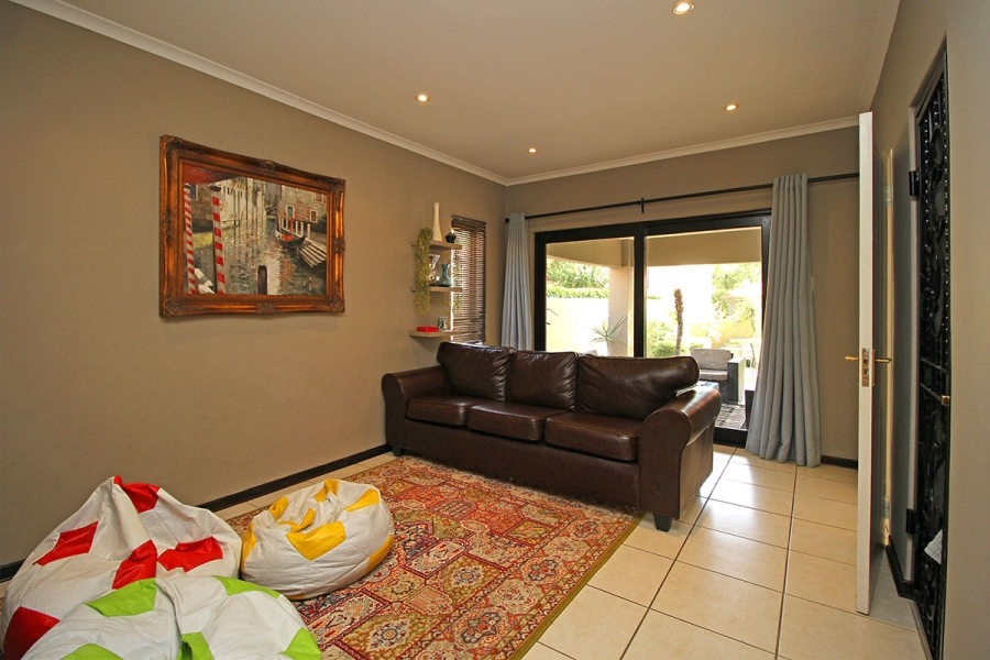 3 Bedroom Property for Sale in Lonehill Gauteng