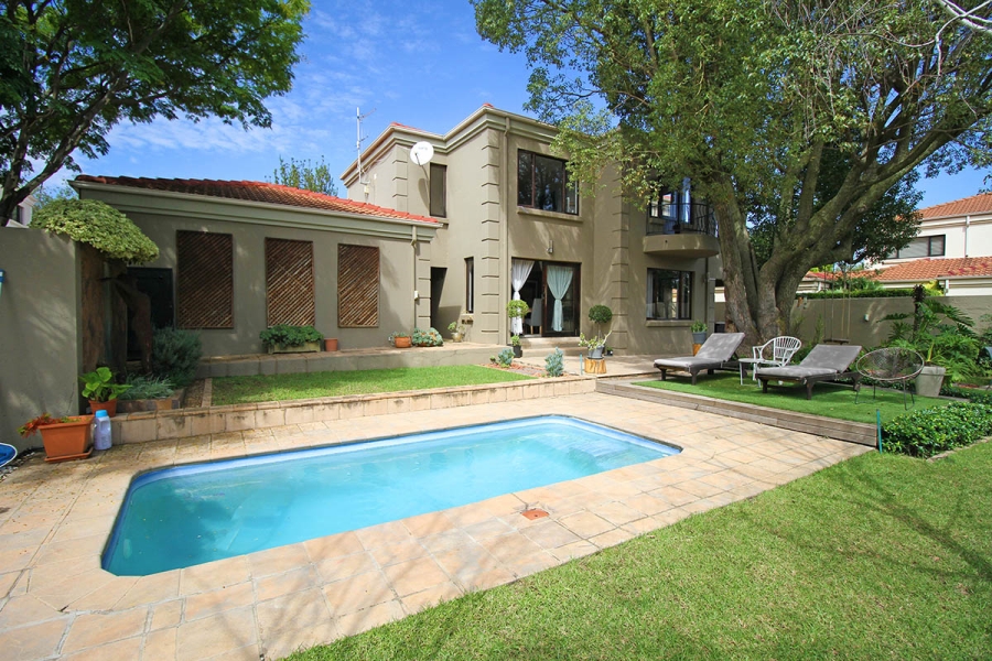 3 Bedroom Property for Sale in Lonehill Gauteng