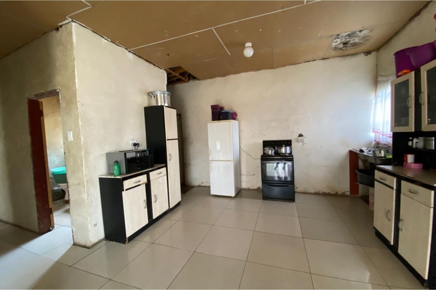 2 Bedroom Property for Sale in Golden Gardens Gauteng