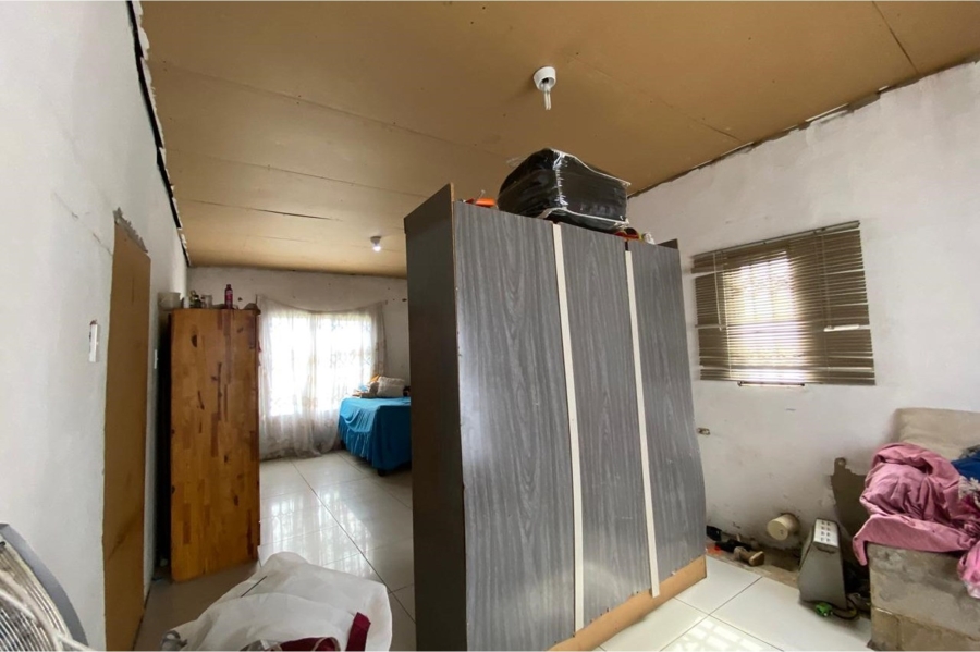 2 Bedroom Property for Sale in Golden Gardens Gauteng