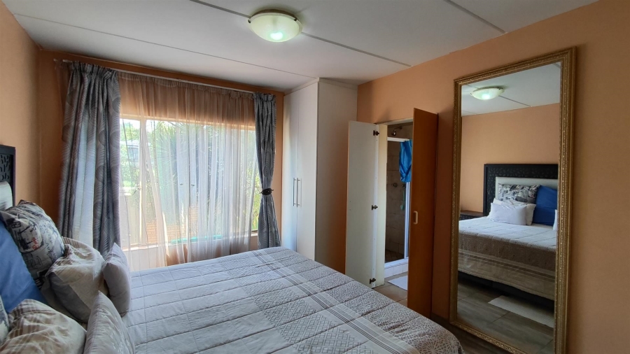 2 Bedroom Property for Sale in Birchleigh Gauteng