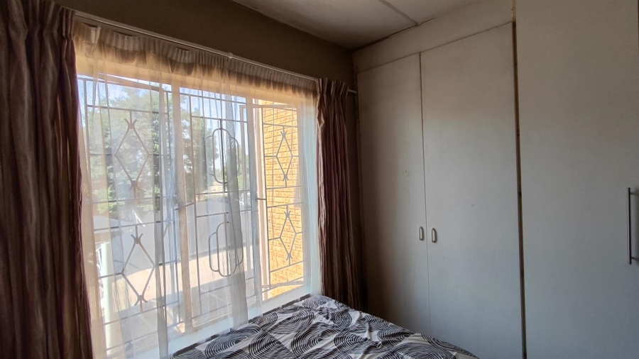 2 Bedroom Property for Sale in Birchleigh Gauteng
