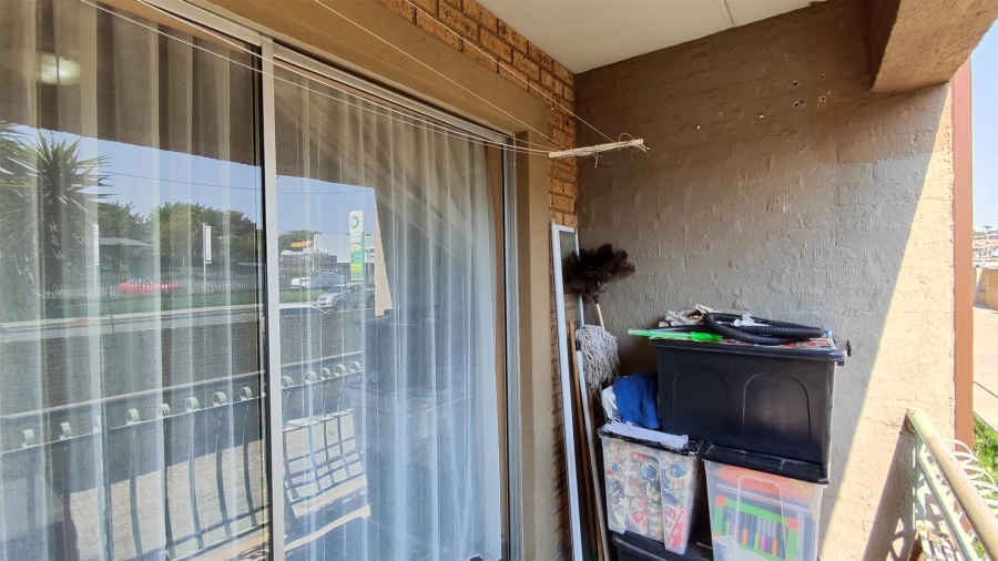2 Bedroom Property for Sale in Birchleigh Gauteng