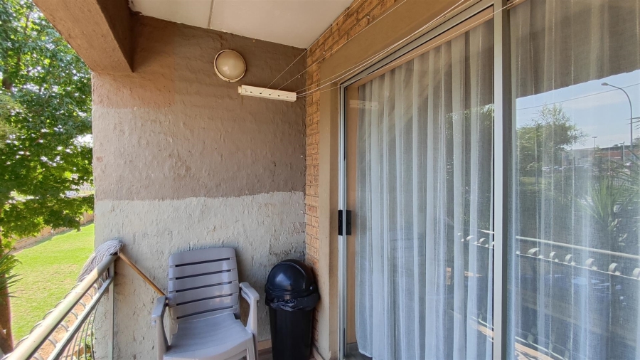 2 Bedroom Property for Sale in Birchleigh Gauteng