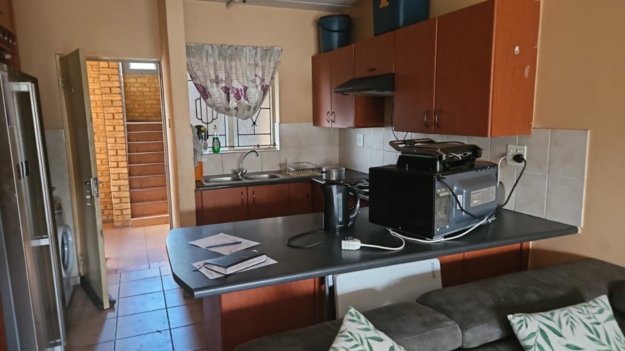2 Bedroom Property for Sale in Birchleigh Gauteng