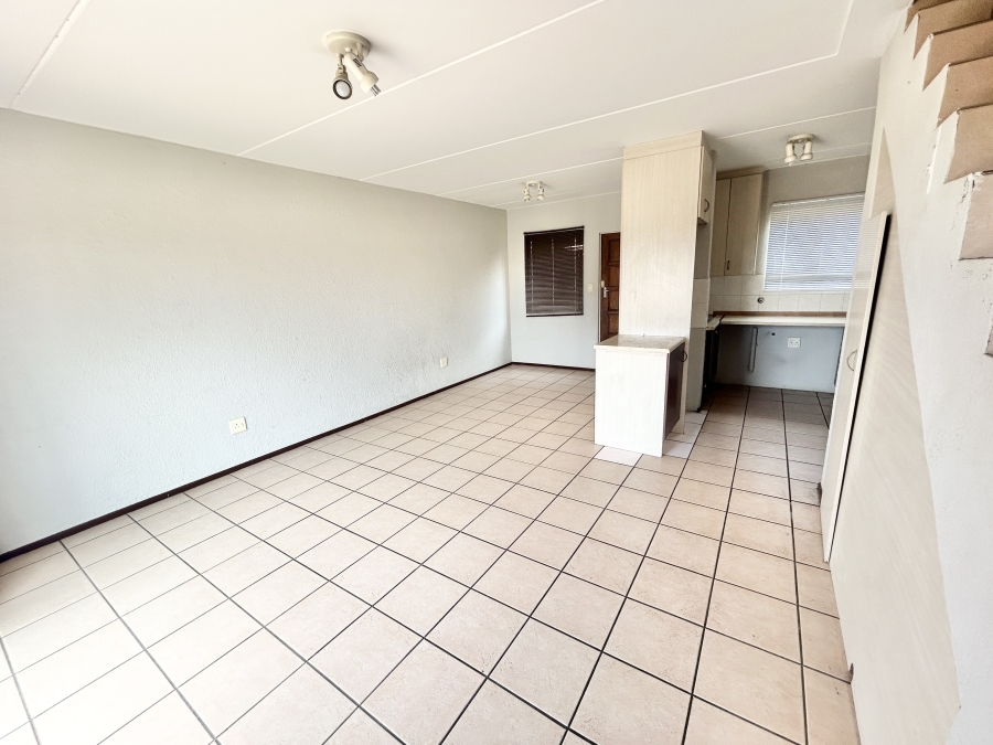 To Let 2 Bedroom Property for Rent in Halfway Gardens Gauteng