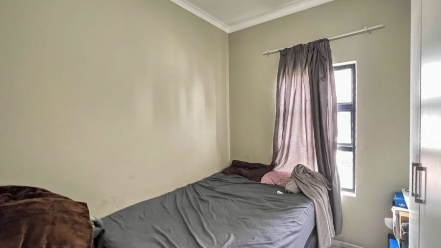 2 Bedroom Property for Sale in Grand Central Gauteng