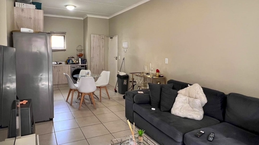 2 Bedroom Property for Sale in Grand Central Gauteng