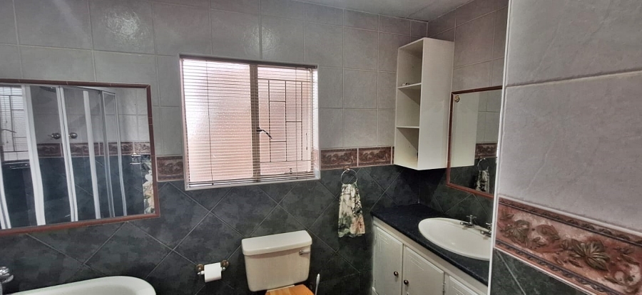 3 Bedroom Property for Sale in Vanderbijlpark SE 2 Gauteng