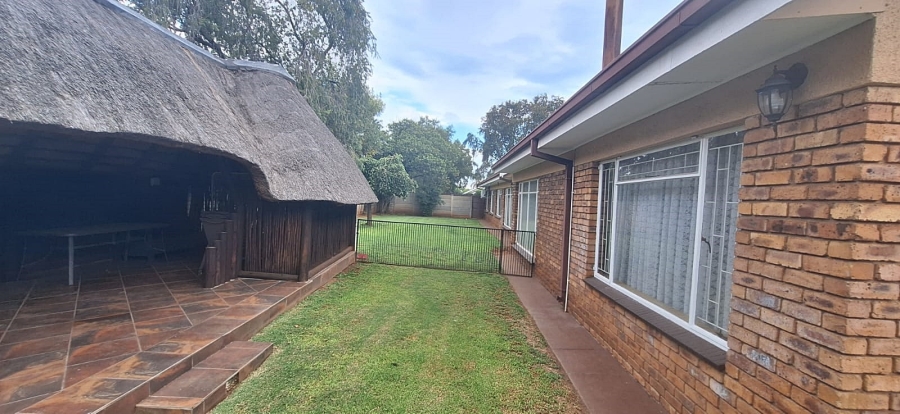 3 Bedroom Property for Sale in Vanderbijlpark SE 2 Gauteng