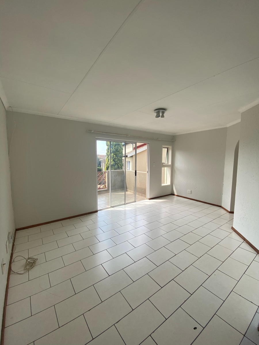 2 Bedroom Property for Sale in Bromhof Gauteng