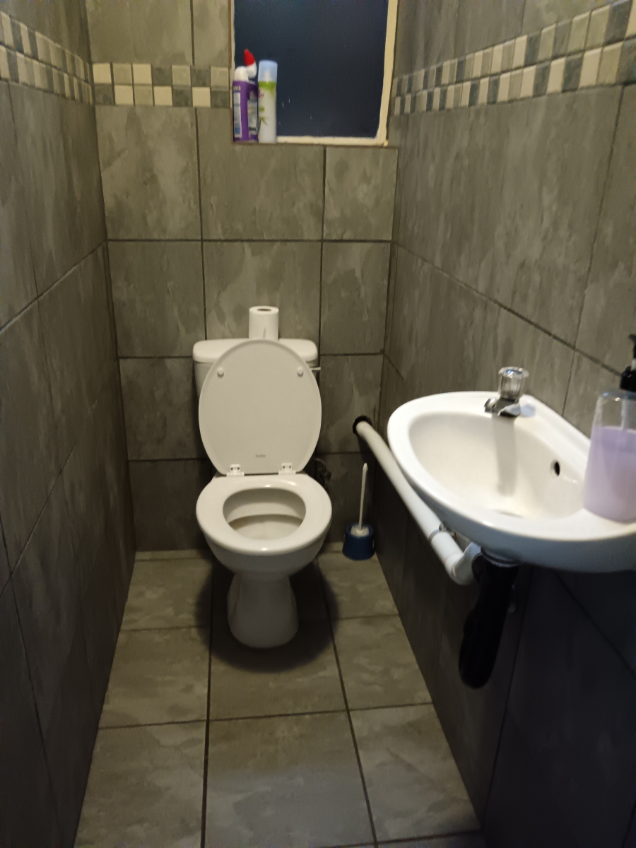 To Let 3 Bedroom Property for Rent in Annlin Gauteng