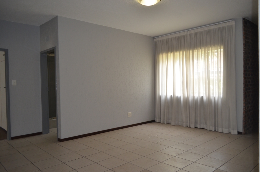 To Let 2 Bedroom Property for Rent in Atholl Gardens Gauteng