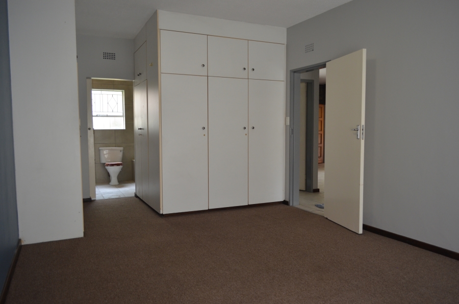 To Let 2 Bedroom Property for Rent in Atholl Gardens Gauteng