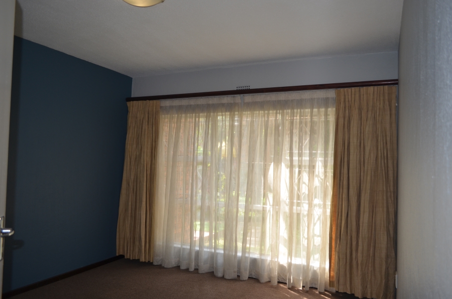 To Let 2 Bedroom Property for Rent in Atholl Gardens Gauteng