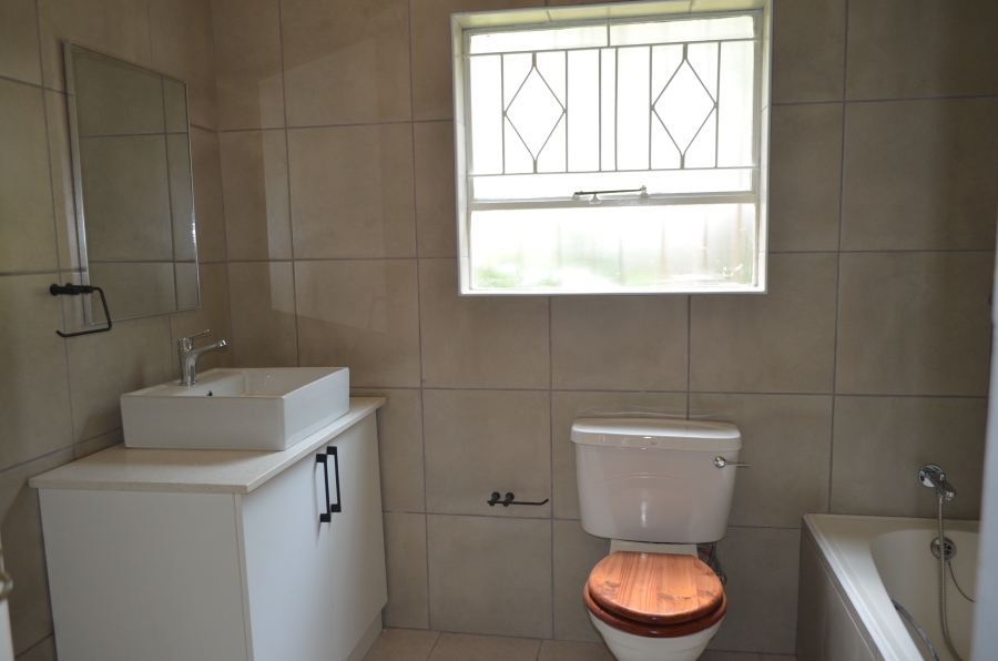 To Let 2 Bedroom Property for Rent in Atholl Gardens Gauteng