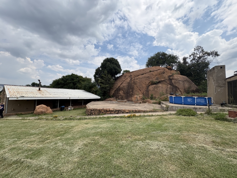 2 Bedroom Property for Sale in Zusterstroom AH Gauteng