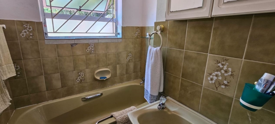 4 Bedroom Property for Sale in Brackendowns Gauteng