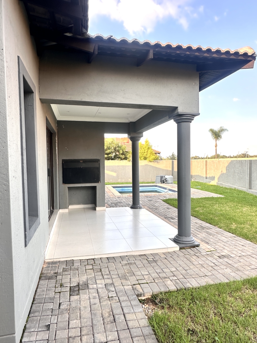 To Let 4 Bedroom Property for Rent in Savannah Country Estate Gauteng