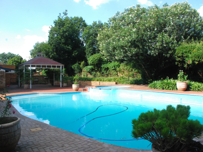 Commercial Property for Sale in Vanderbijlpark Cw 6 Gauteng