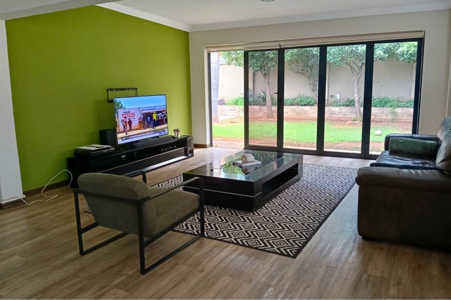 3 Bedroom Property for Sale in Raslouw Manor Gauteng