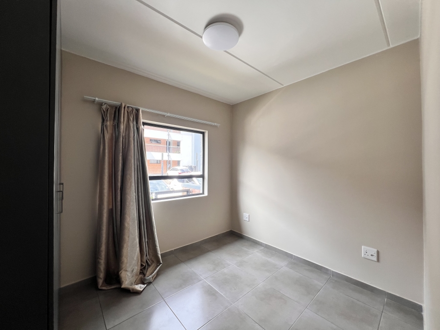 To Let 2 Bedroom Property for Rent in Waterfall Ridge Gauteng