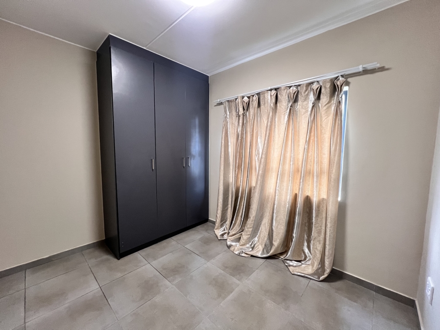 To Let 2 Bedroom Property for Rent in Waterfall Ridge Gauteng