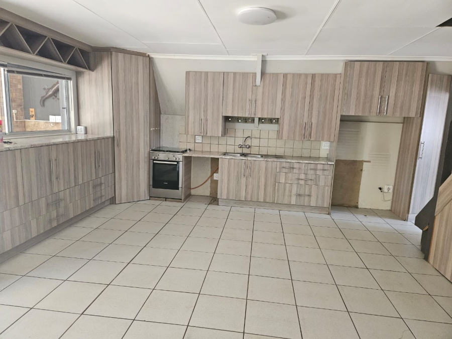 4 Bedroom Property for Sale in Misty Bay Gauteng