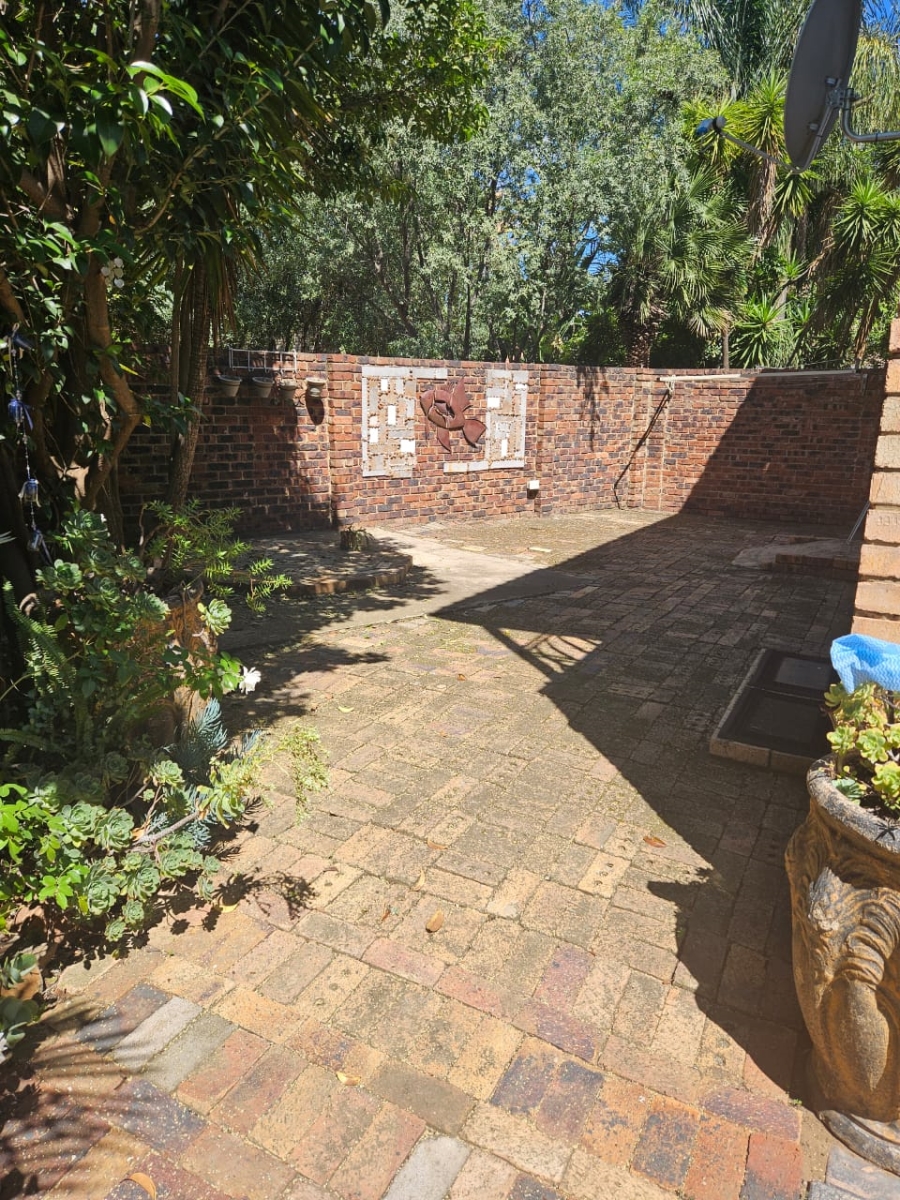 4 Bedroom Property for Sale in Misty Bay Gauteng