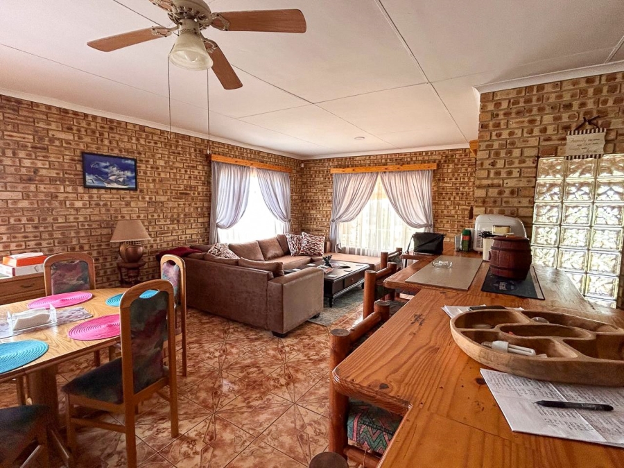 3 Bedroom Property for Sale in Vaaloewer Gauteng