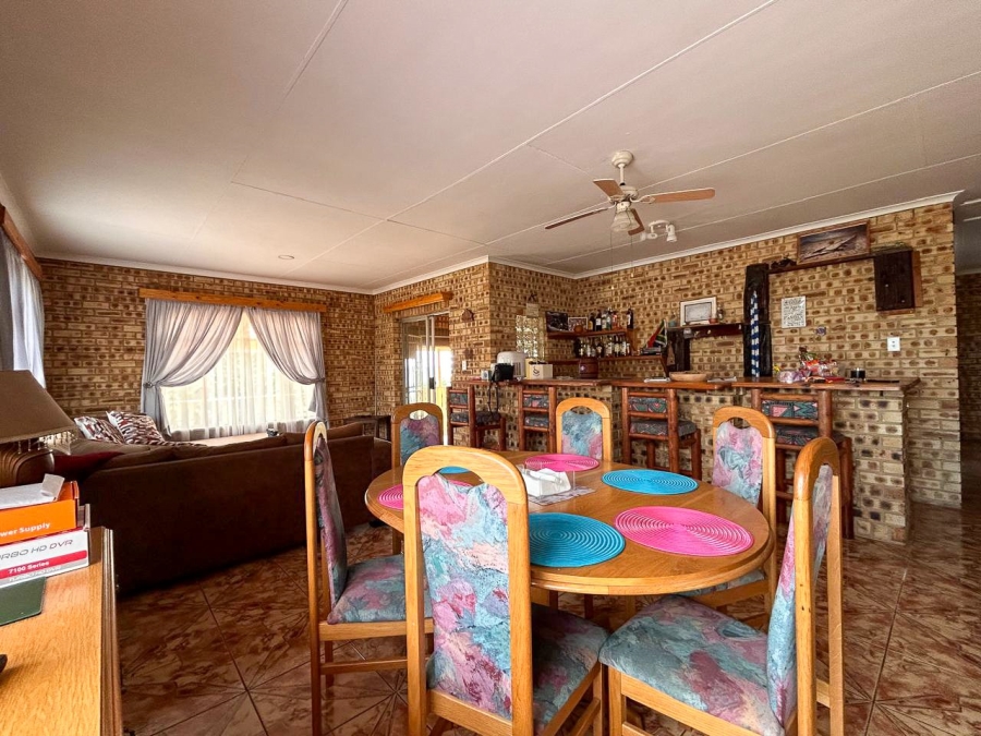 3 Bedroom Property for Sale in Vaaloewer Gauteng