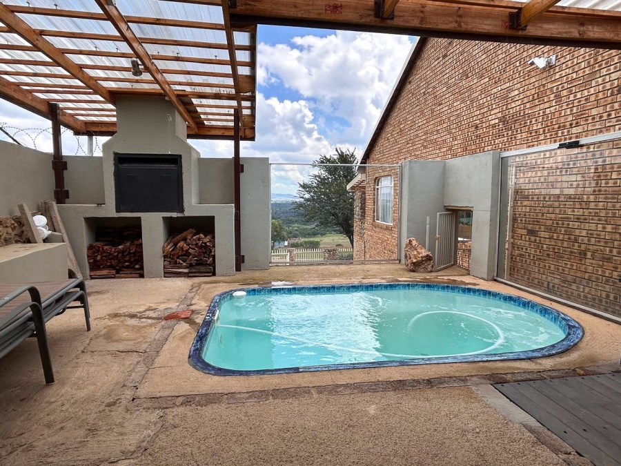 3 Bedroom Property for Sale in Vaaloewer Gauteng