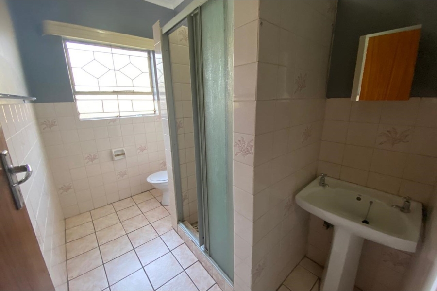 To Let 3 Bedroom Property for Rent in Riamar Park Gauteng