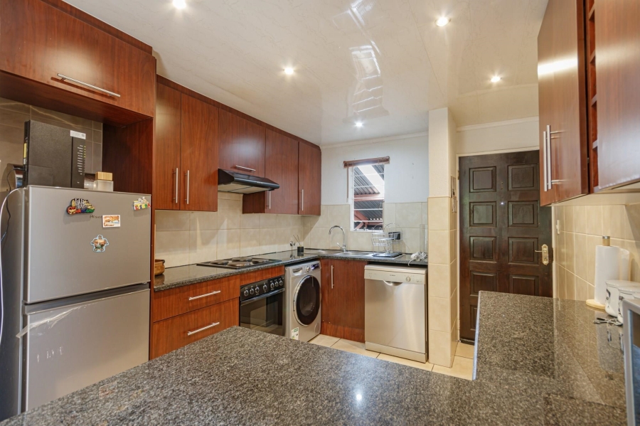 2 Bedroom Property for Sale in Douglasdale Gauteng