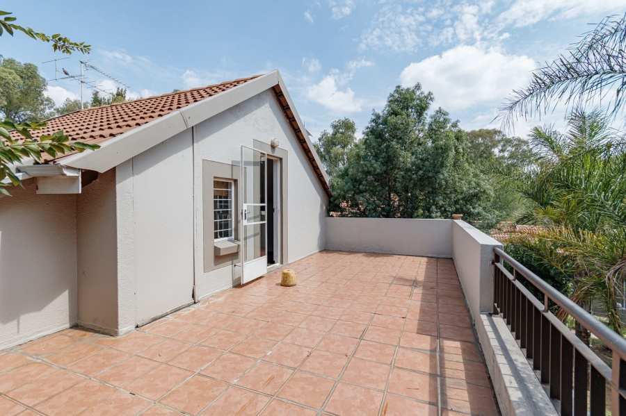 2 Bedroom Property for Sale in Douglasdale Gauteng