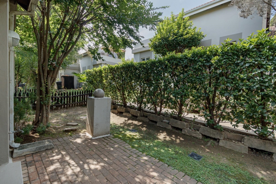 2 Bedroom Property for Sale in Douglasdale Gauteng