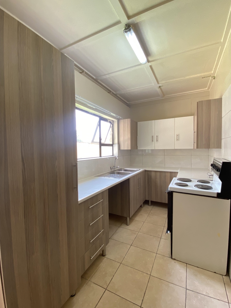 6 Bedroom Property for Sale in Kensington Gauteng