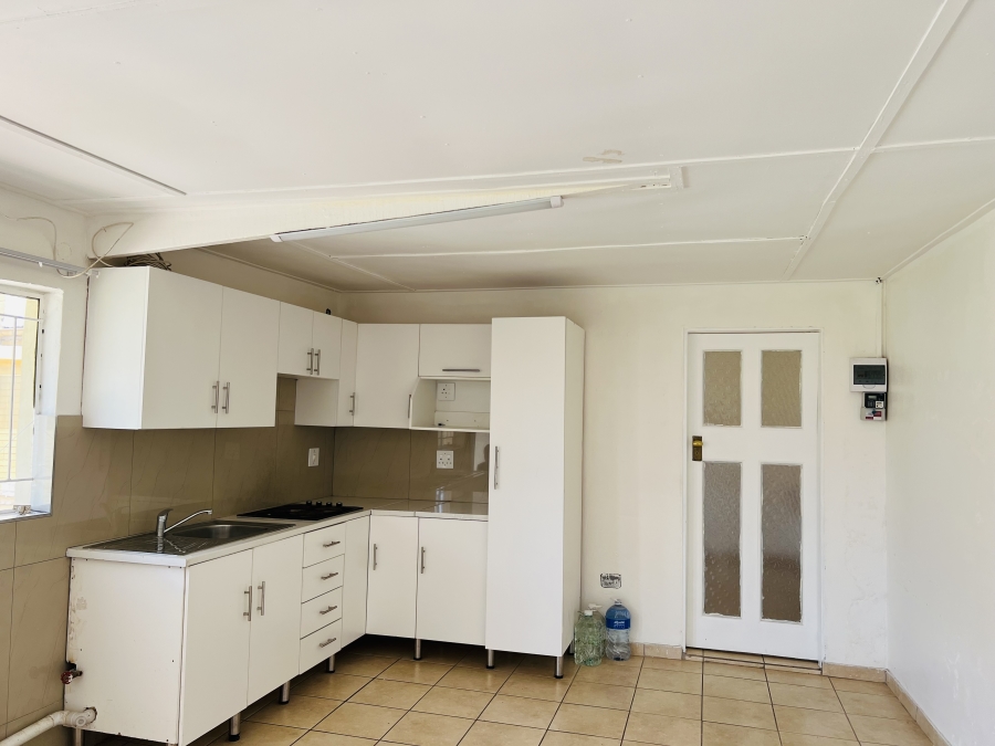 6 Bedroom Property for Sale in Kensington Gauteng