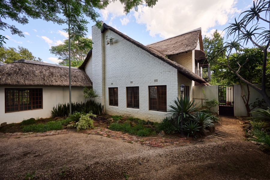 4 Bedroom Property for Sale in Carlswald Gauteng