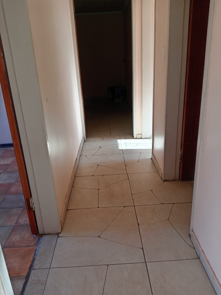 6 Bedroom Property for Sale in Kempton Park West Gauteng