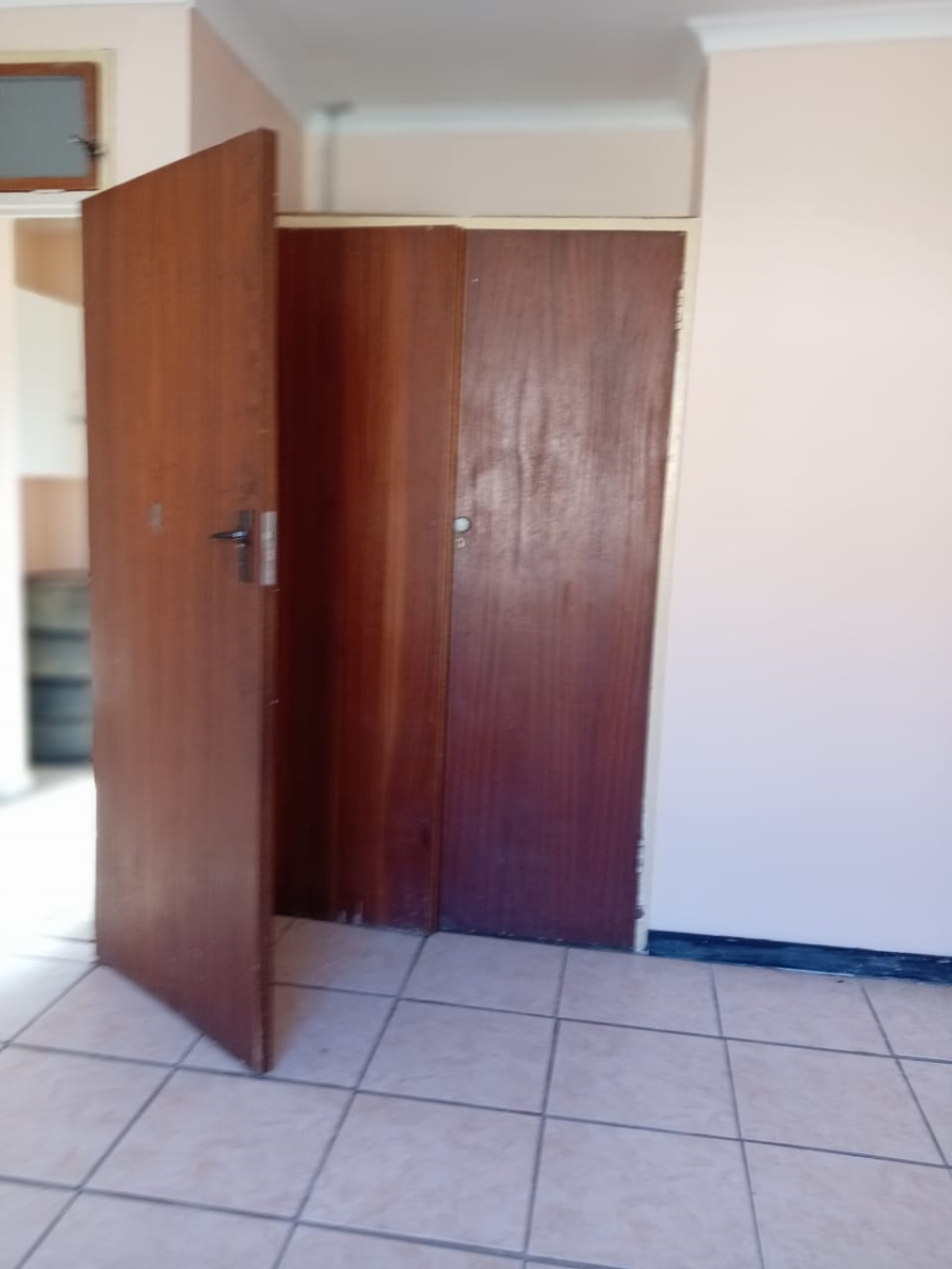 6 Bedroom Property for Sale in Kempton Park West Gauteng