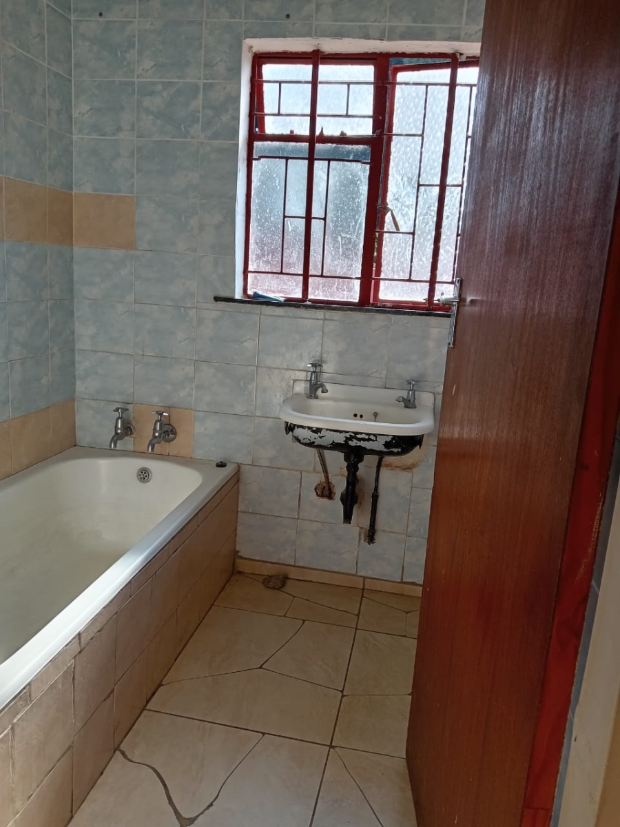 6 Bedroom Property for Sale in Kempton Park West Gauteng